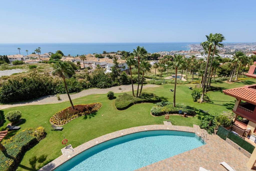 Benalmadena Luxury Apartment Exterior photo