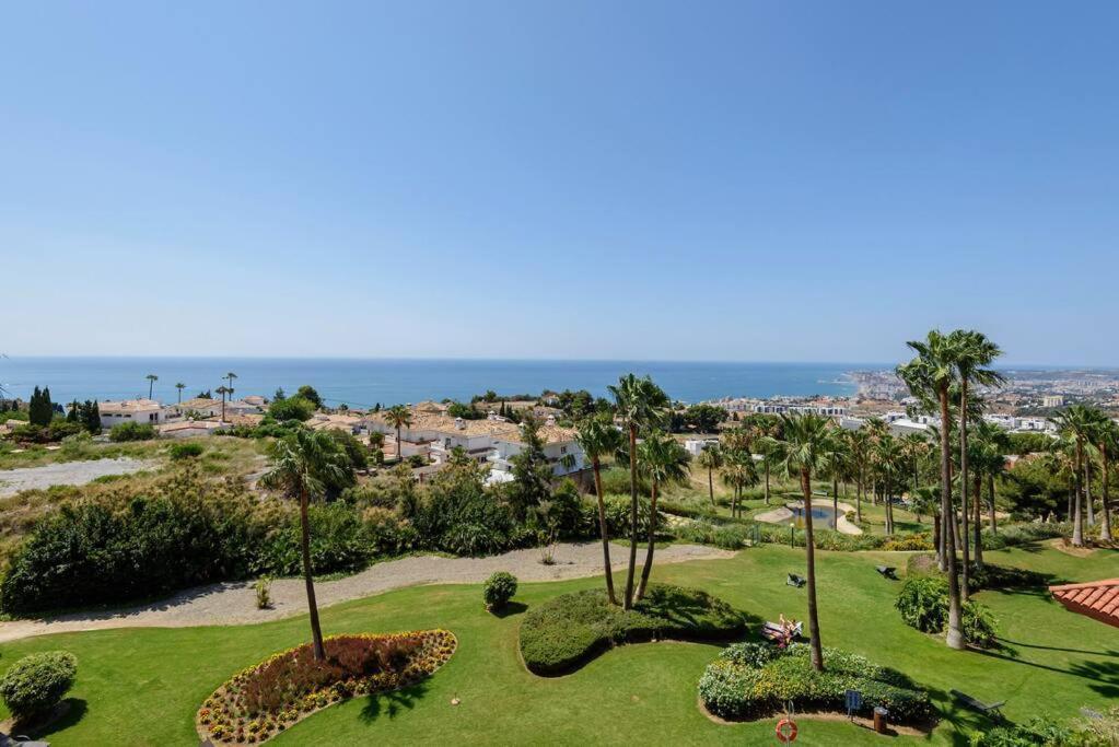 Benalmadena Luxury Apartment Exterior photo
